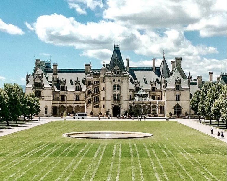 15 Best Places To Travel In December In The USA Abroad